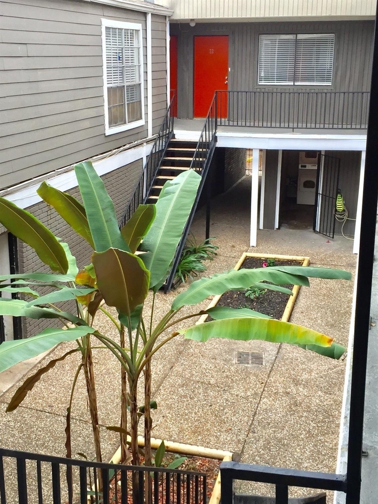 502 West Alabama Street - Photo 0
