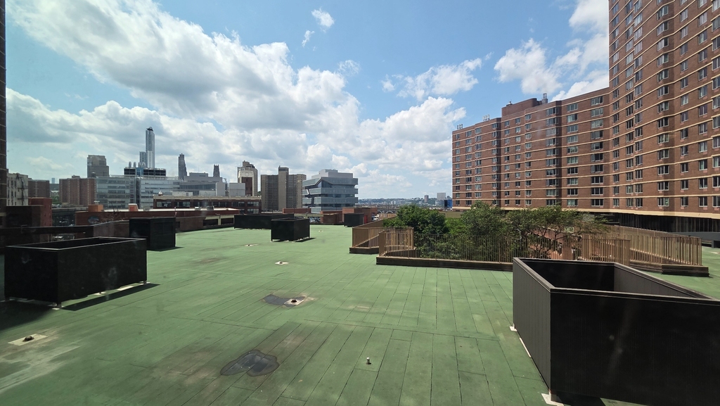 3333 Broadway - Photo 7