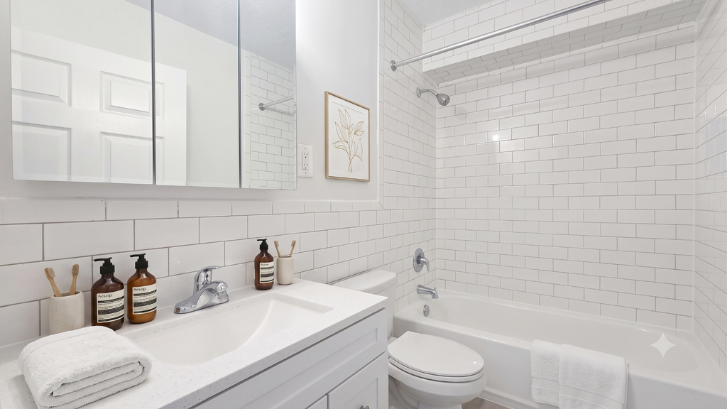3333 Broadway - Photo 6
