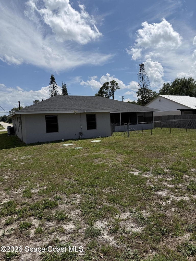 53 Nw Emerson Drive Nw - Photo 18