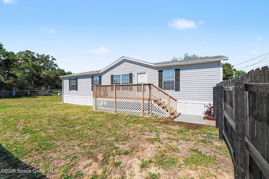 423 Brozman Lane - Photo 0