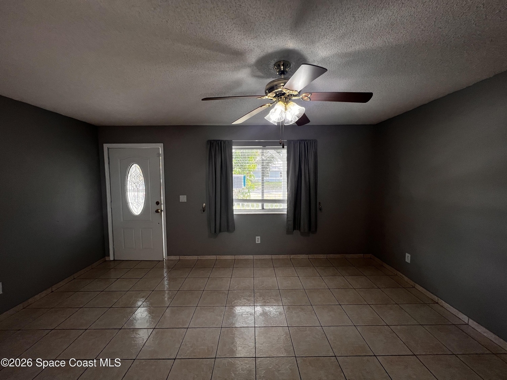 660 Fernandina Street Nw - Photo 2