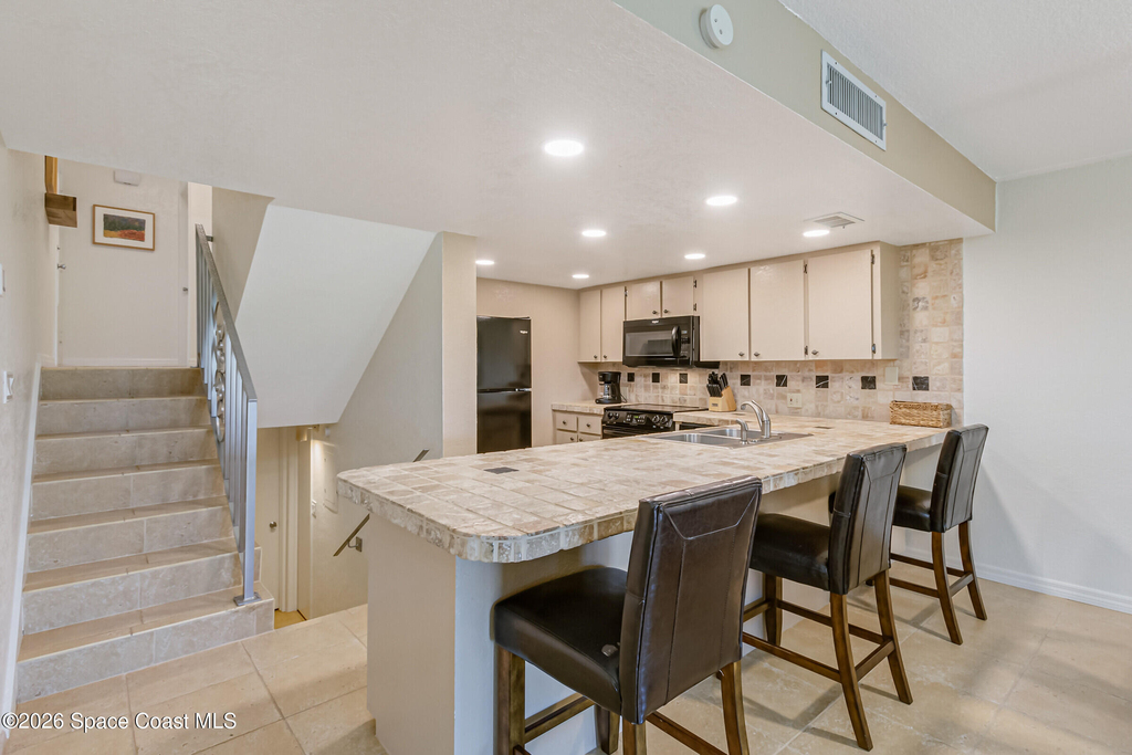 5050 Ocean Beach Boulevard - Photo 4