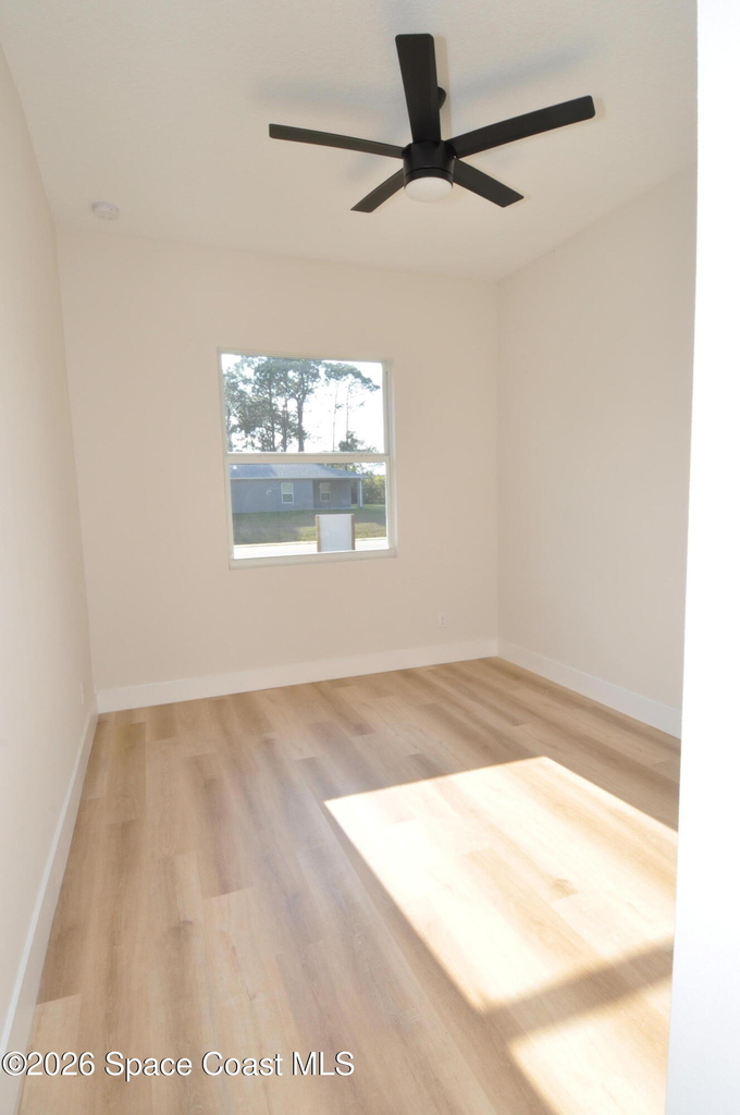 1043 Walden Boulevard Se - Photo 14