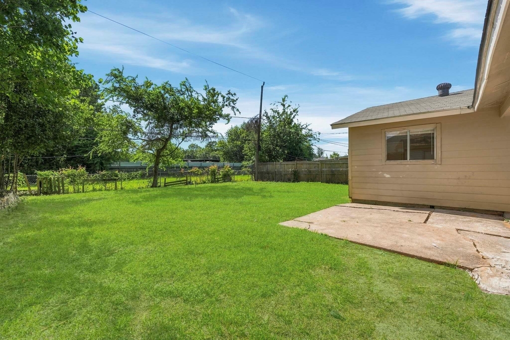 303 Brown Drive - Photo 14