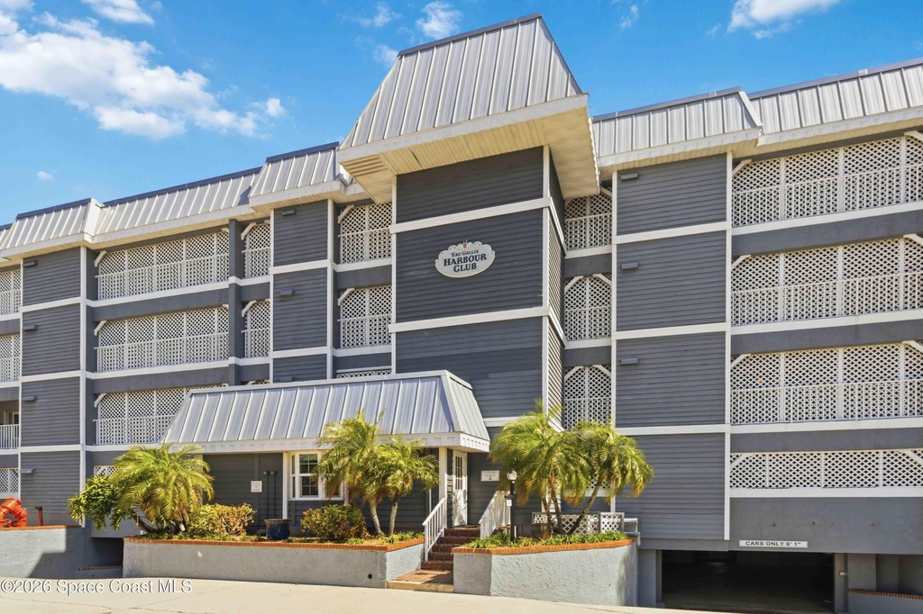 905 N Harbor City Boulevard - Photo 0