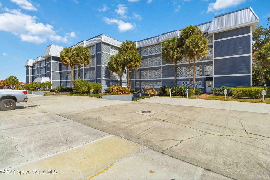 905 N Harbor City Boulevard - Photo 2