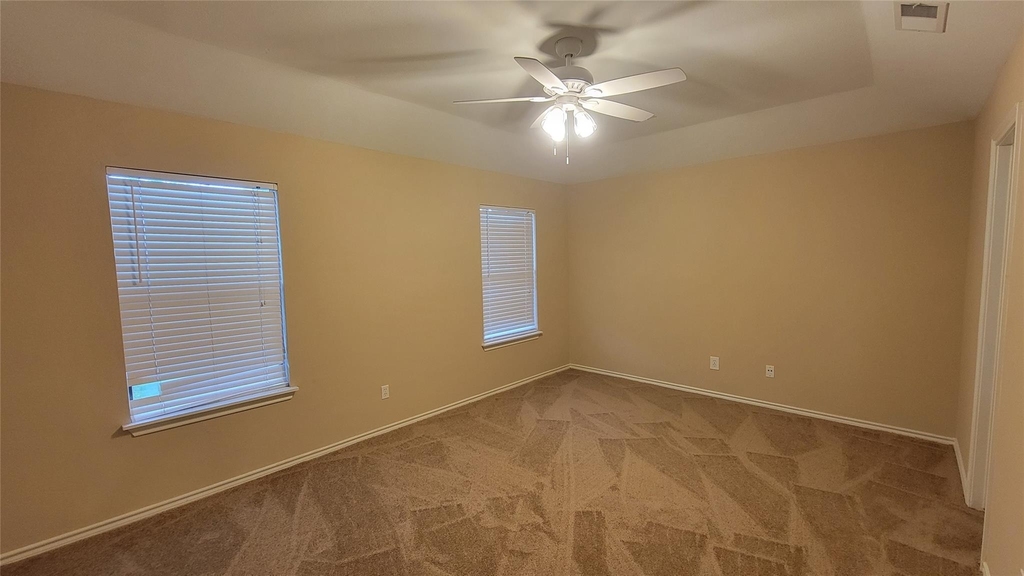 3335 Lakeland Gardens Drive - Photo 13