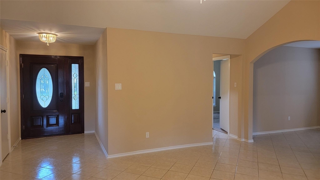 3335 Lakeland Gardens Drive - Photo 3