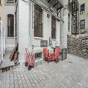 West 103 Street - Photo 2