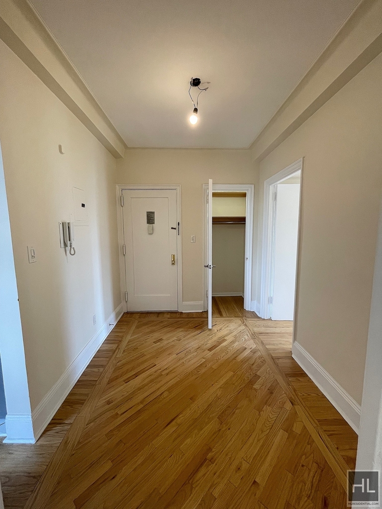 West 79 Street - Photo 8