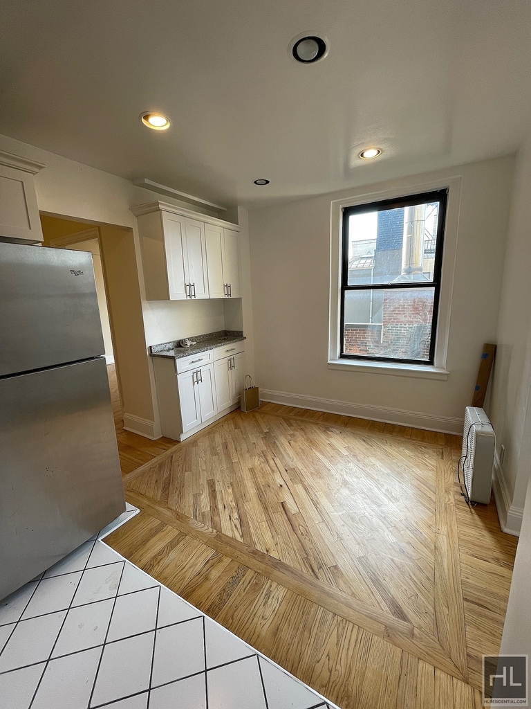 West 79 Street - Photo 10