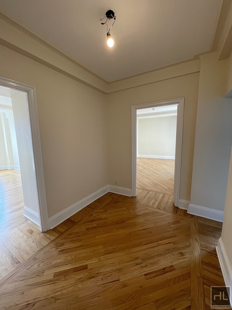 West 79 Street - Photo 9