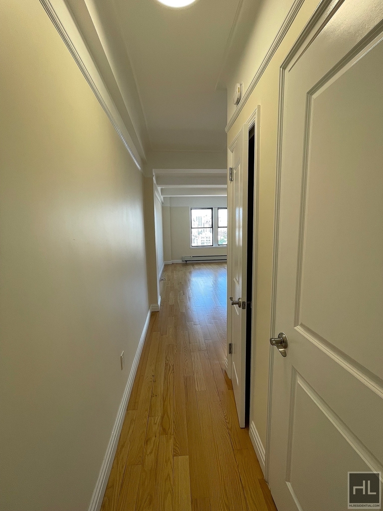 West 79 Street - Photo 7