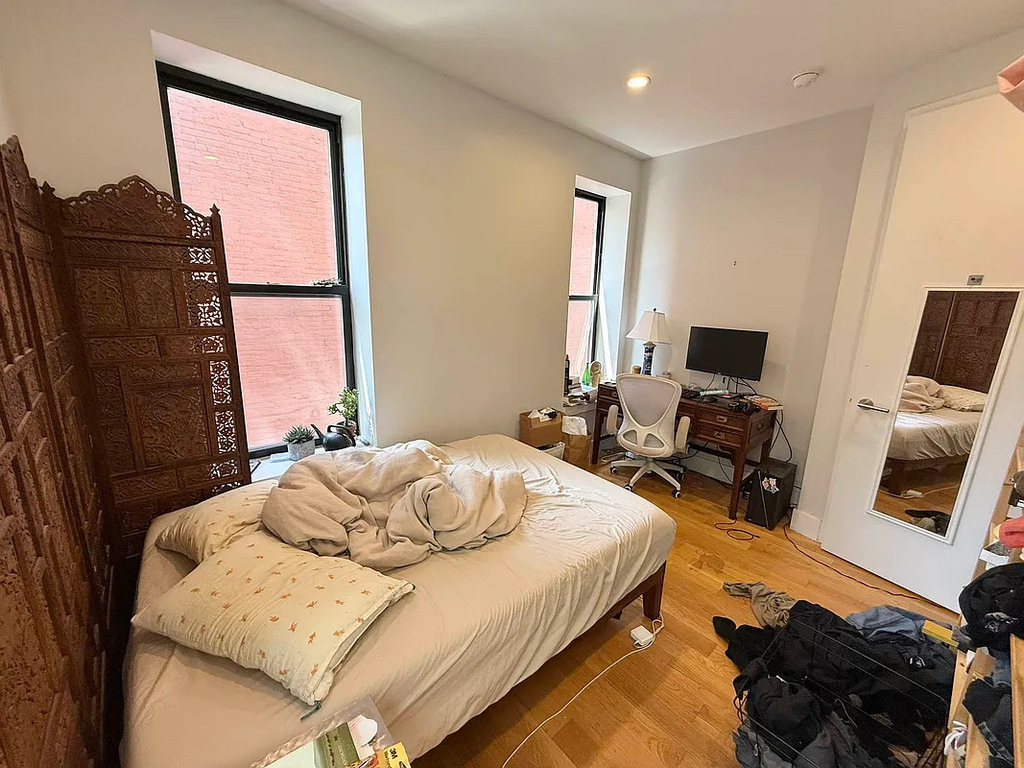951 Prospect Place - Photo 14
