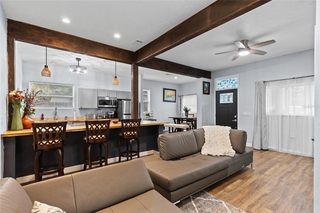 234 W Magnolia Street - Photo 4
