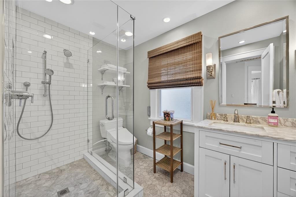 221 13th Avenue Ne - Photo 29