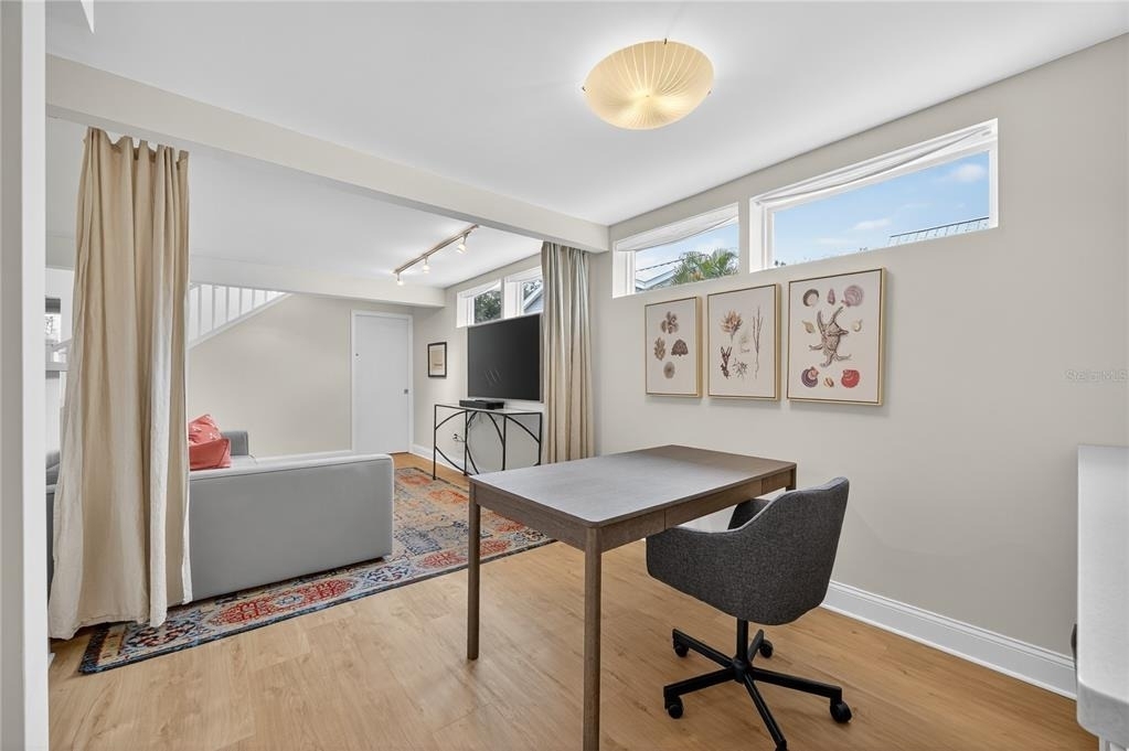 221 13th Avenue Ne - Photo 33