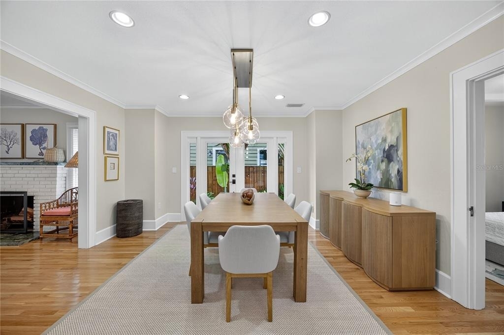 221 13th Avenue Ne - Photo 12