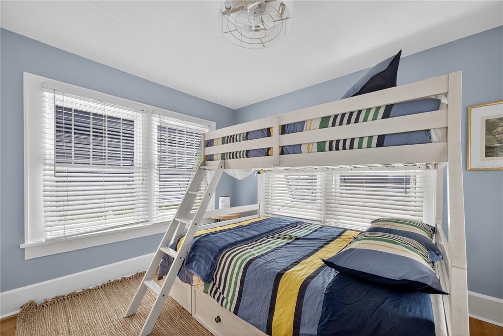 221 13th Avenue Ne - Photo 31