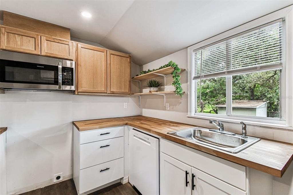 1006 E 26th Avenue - Photo 21