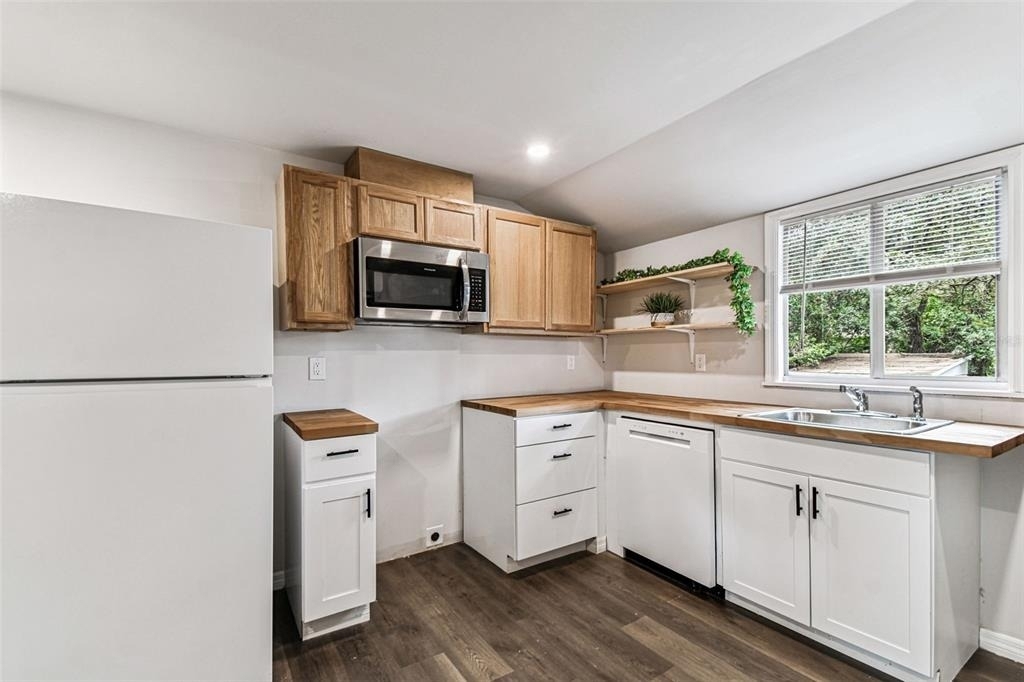 1006 E 26th Avenue - Photo 17