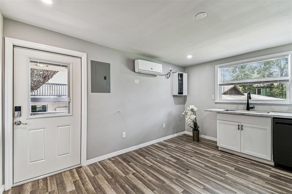 1006 E 26th Avenue - Photo 1