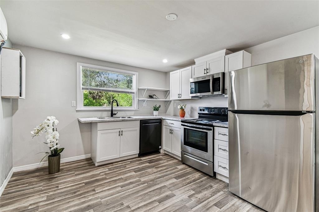 1006 E 26th Avenue - Photo 3