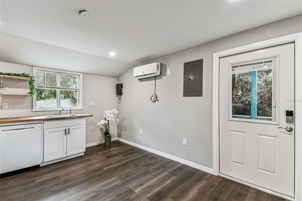 1006 E 26th Avenue - Photo 19