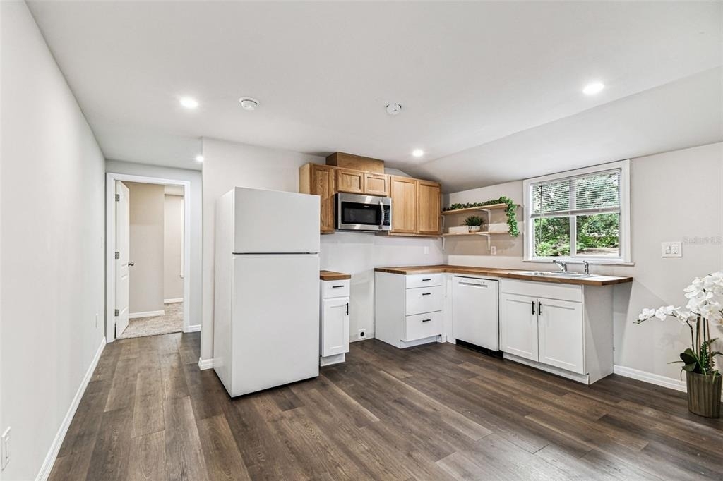1006 E 26th Avenue - Photo 15