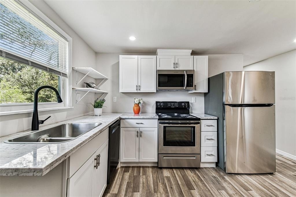 1006 E 26th Avenue - Photo 4