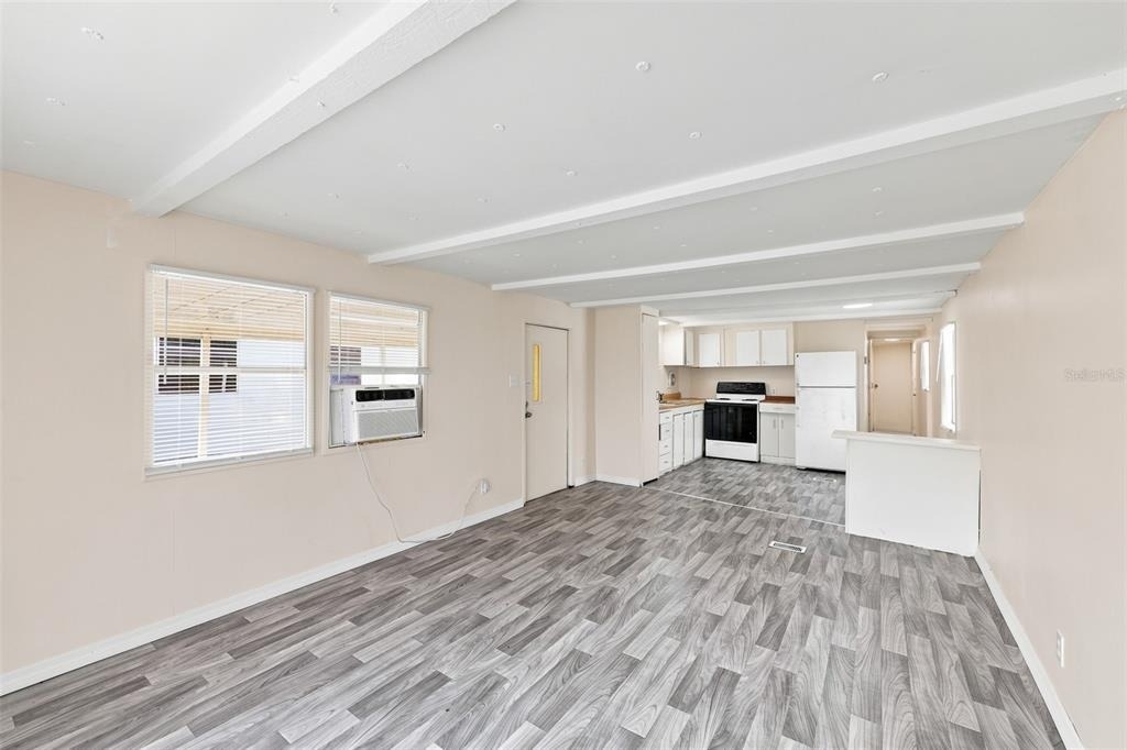 7130 Commons Boulevard - Photo 4