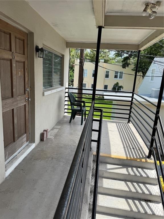 615 Oak Avenue - Photo 5