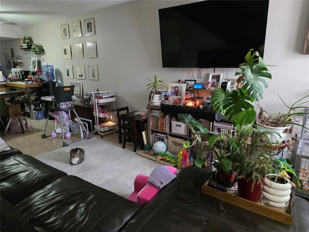 4823 W Mcelroy Avenue - Photo 2