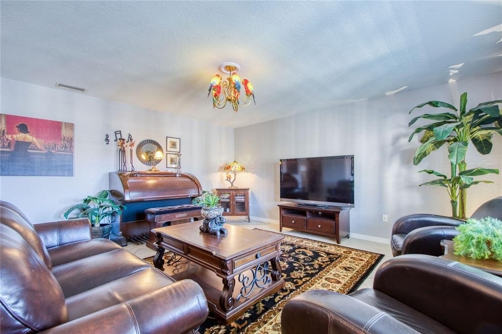 6150 Gulfport Boulevard S - Photo 9