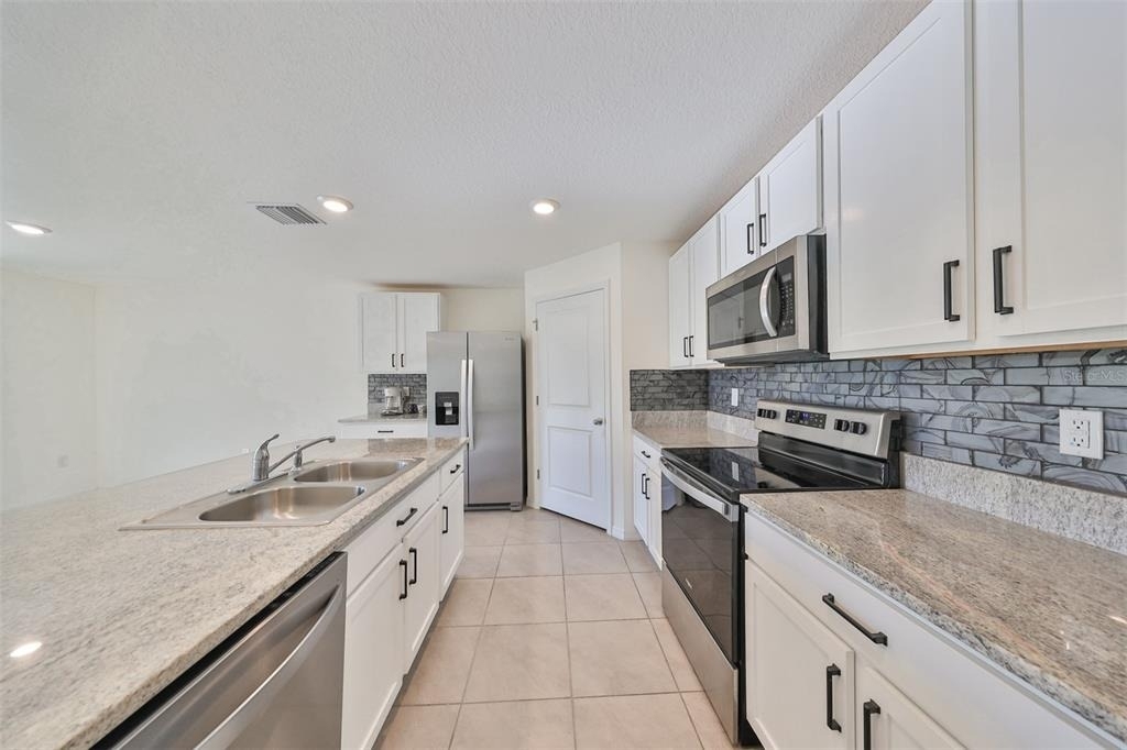 16782 Carlton Pond Street - Photo 14