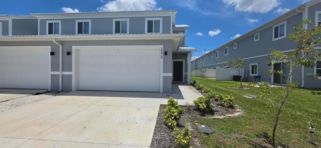 2575 Pine Place - Photo 0