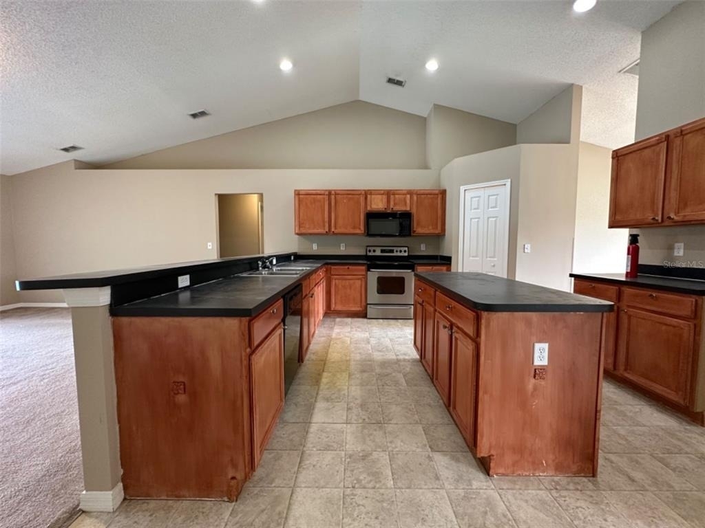 2932 Foraker Way - Photo 21