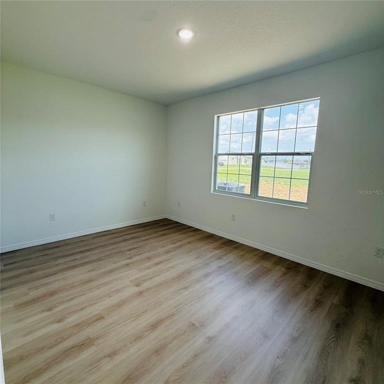 602 Desmoines Court - Photo 6