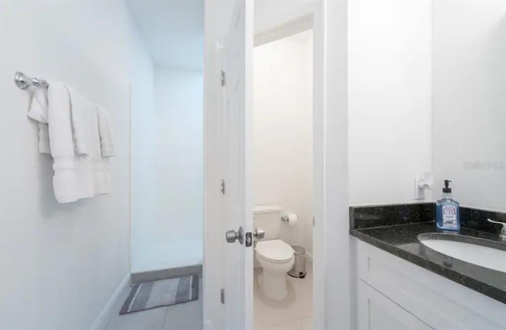 470 Lake Shore Parkway - Photo 27