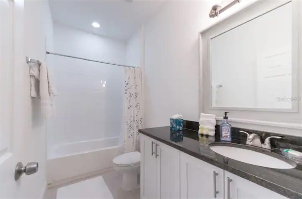 470 Lake Shore Parkway - Photo 28