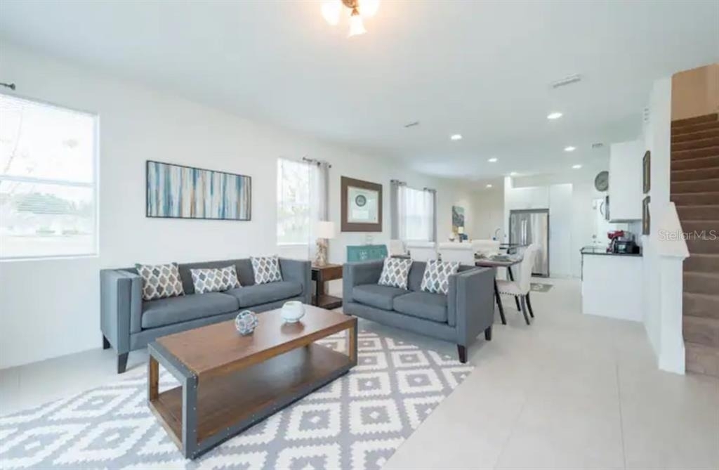 470 Lake Shore Parkway - Photo 2