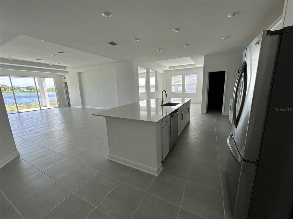 3008 Ella Way - Photo 6