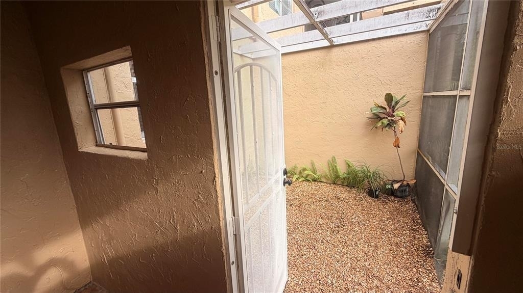 406 Nw 68th Avenue - Photo 14