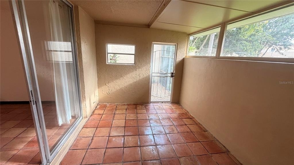 406 Nw 68th Avenue - Photo 10
