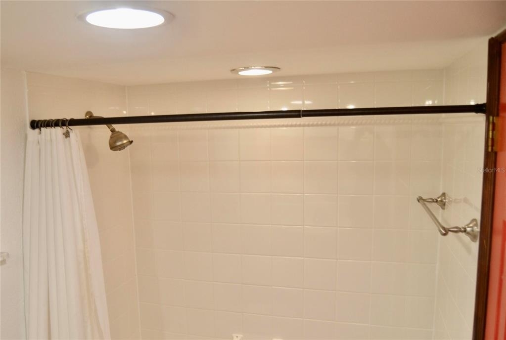 406 Nw 68th Avenue - Photo 5