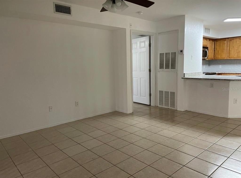 827 Camargo Way - Photo 3