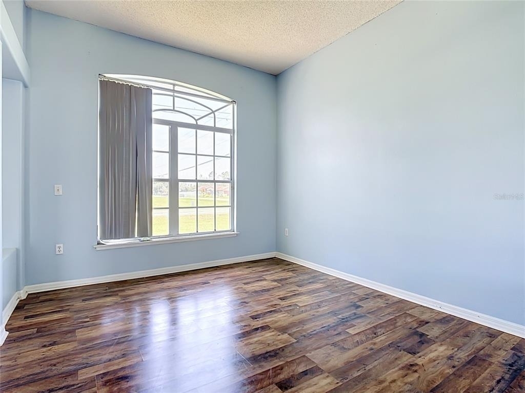 1001 Eiffel Lane - Photo 6