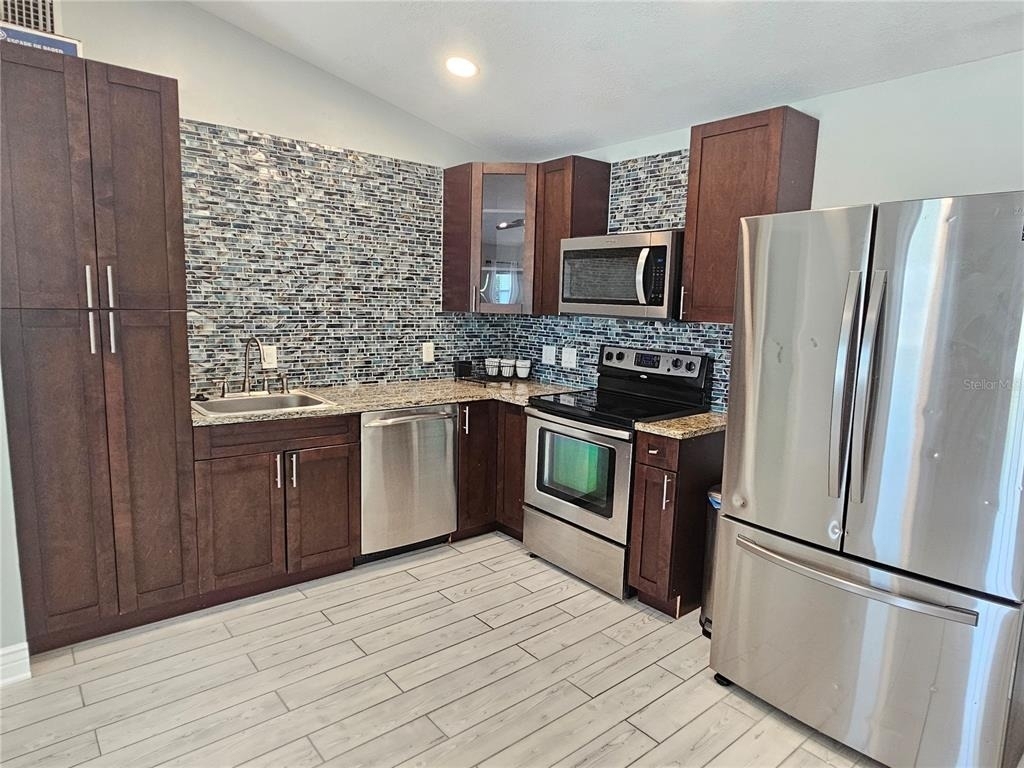 5042 Linda Street - Photo 7