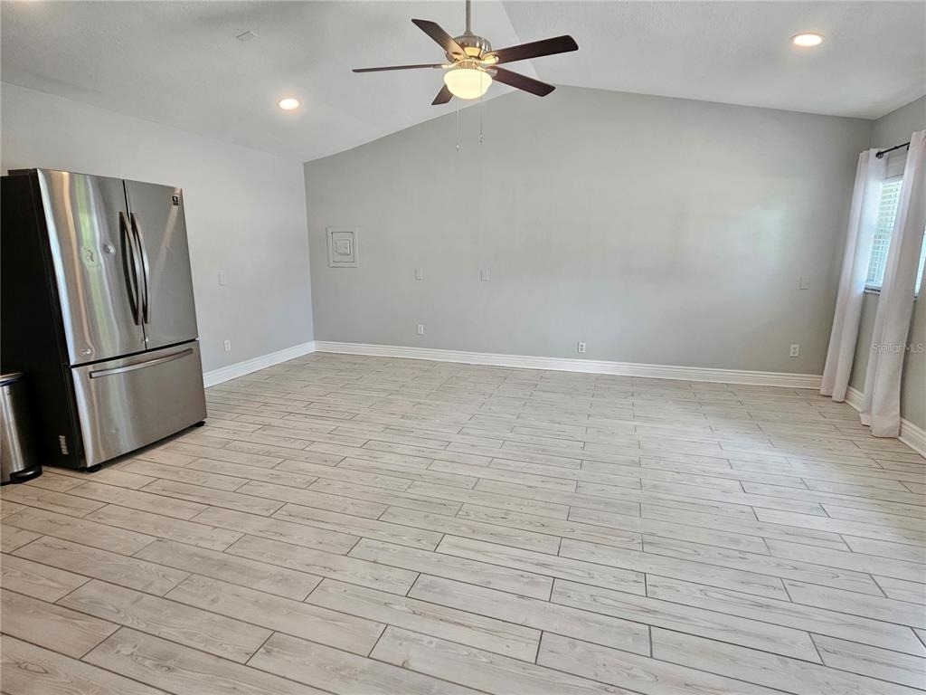 5042 Linda Street - Photo 8